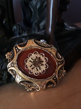 Vintage 1970 Holly Hill Scarf Clip